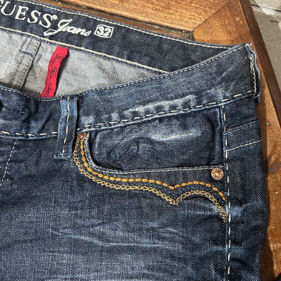 Y2K Embroidered Flare Guess Jeans - Picture 9 of 13